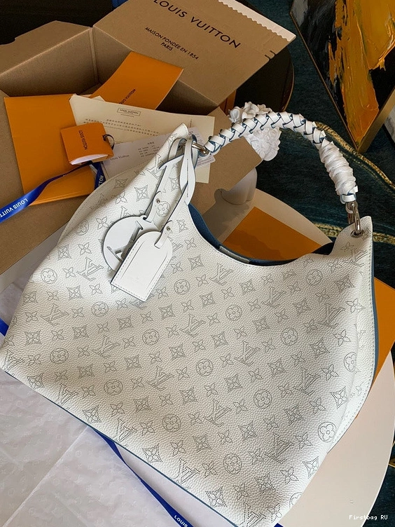 First bag ru VUITTON LOUIS CARMEL 0822
